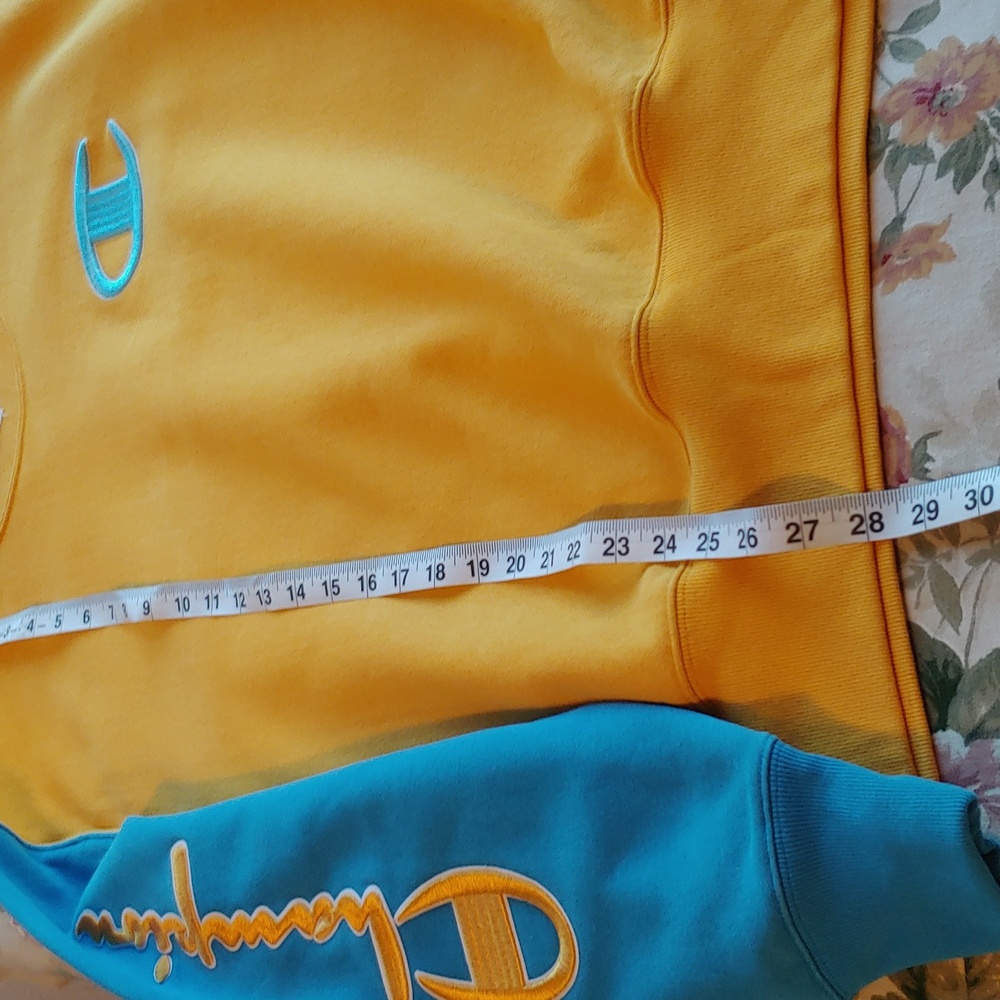 Champion Men's Embroidered Reverse Weave Crewneck in Mustard Teal size Large - Picture 9 of 15
